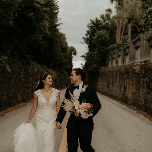 Tara Lauren Isolde - Picture 5 of 5